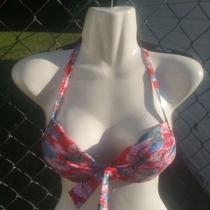 NWT DISNEY Mulan Swim Top 💖